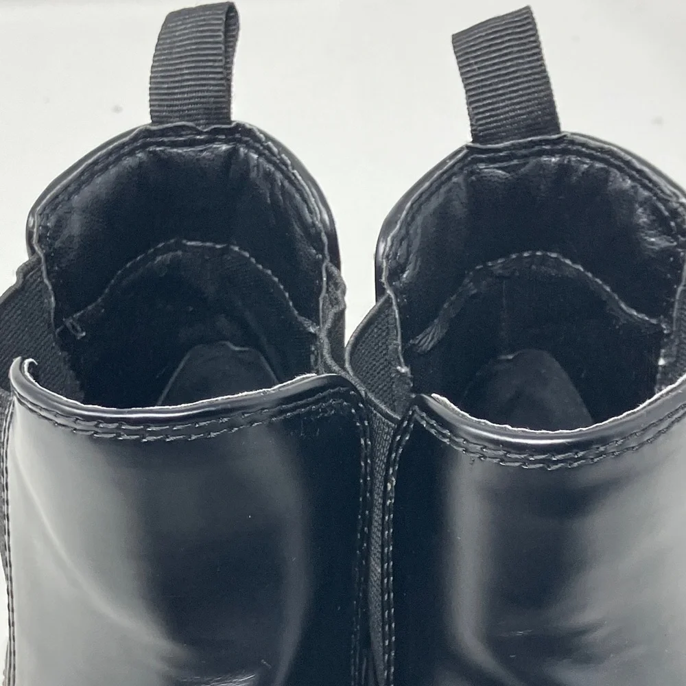 GAP Kids Black Chelsea-style ankle boots Size: 3